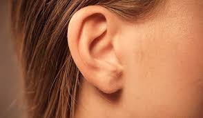 Ngứa tai phải có điềm báo gì? Giải mã hiện tượng ngứa tai phải 1 ngua tai phai la diem bao gi