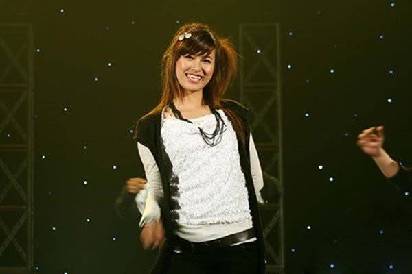 Đông Nhi - Thành công đến nhờ sự chăm chỉ 2 dong nhi moi vao nghe