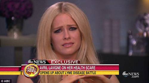Avril Lavigne tái xuất sau nhiều năm mắc bệnh nguy hiểm 1 Avril Lavigne