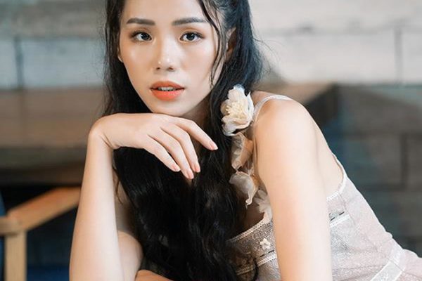 Mặc Kệ Năm Tuổi, Những Ngôi Sao Nữ Này Hứa Hẹn Vẫn Sẽ Bùng Nổ Trong 2019 8 Hương Ly