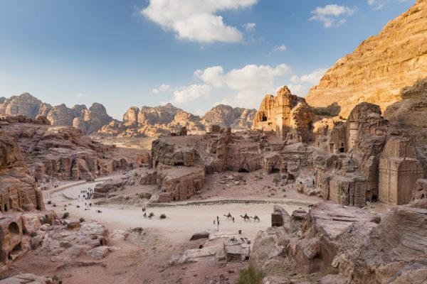 Petra, Jordan, là một trong bảy kỳ quan của thế giới.