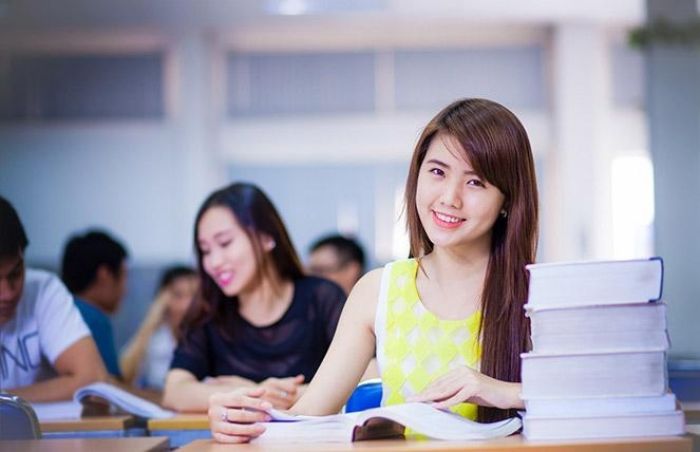 Ôn Thi Đại Học Cấp Tốc là 1 trong 8 group facebook dành cho tuổi teen