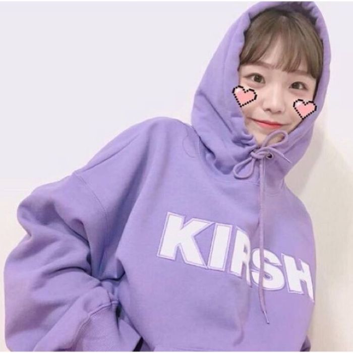 Áo hoodie là một trong những item thời trang gắn liền với phong cách đường phố