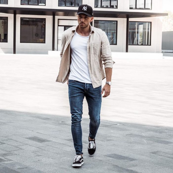 Cách phối đồ với giày Vans dành cho nam 2 khi diện set đồ này thì ngoại hình của bạn cũng sẽ trở nên cool ngầu và mạnh mẽ hơn