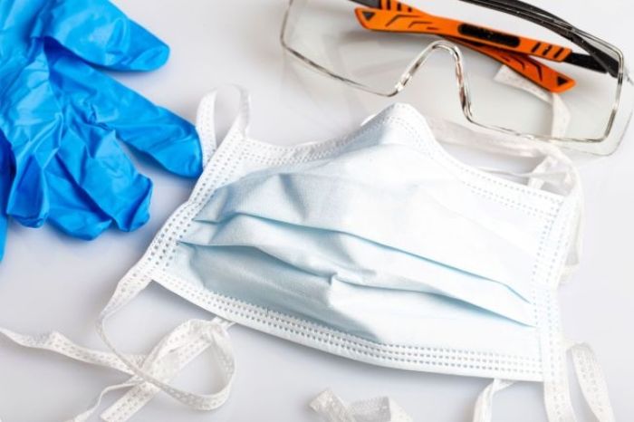Triệu chứng sớm của COVID 19 cần đặc biệt chú ý 2 Đeo khẩu trang có thể giảm thiểu được nguy cơ mắc COVID 19 ở nơi đông người